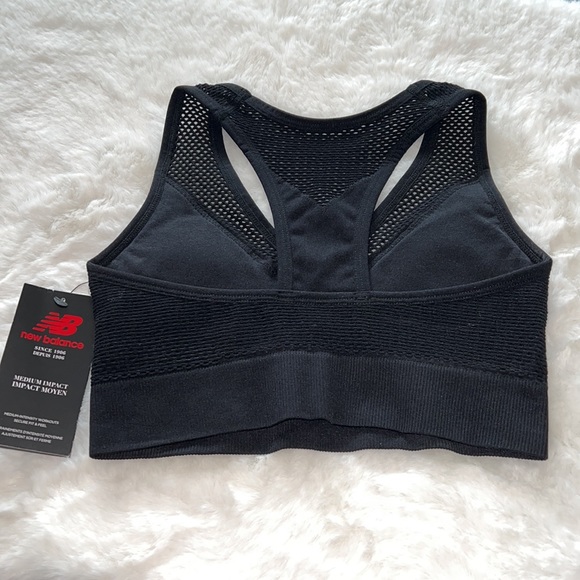 NEW New Balance Medium Impact Sports Bra with Removable Padding Black Size Small - Picture 9 of 9